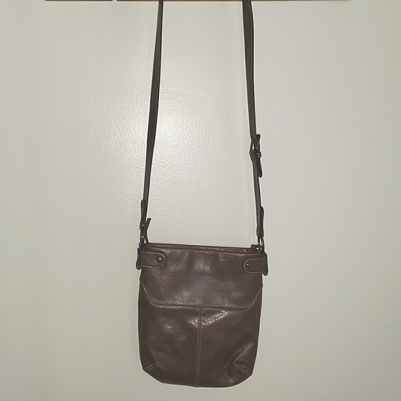 Liz Claiborne Axcess Crossbody Bag - Picture 7 of 7